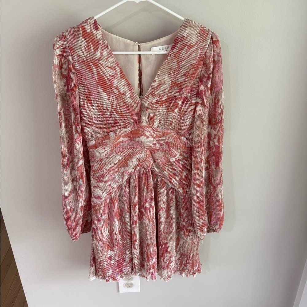 ASTR The Label Floral Long Sleeve Plisse Dress - Orange/Pink - Size Small - Picture 7 of 14